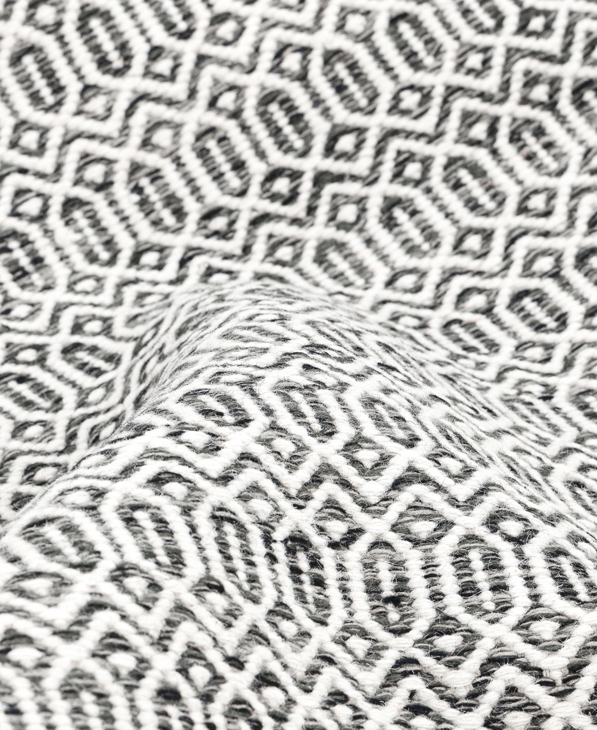 Timeless Rug Designs Chatham S8018 3'x5' Area Rug In Gray