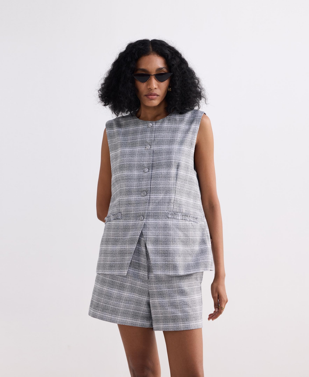 Reistor Women's Cotton Tweed Shorts