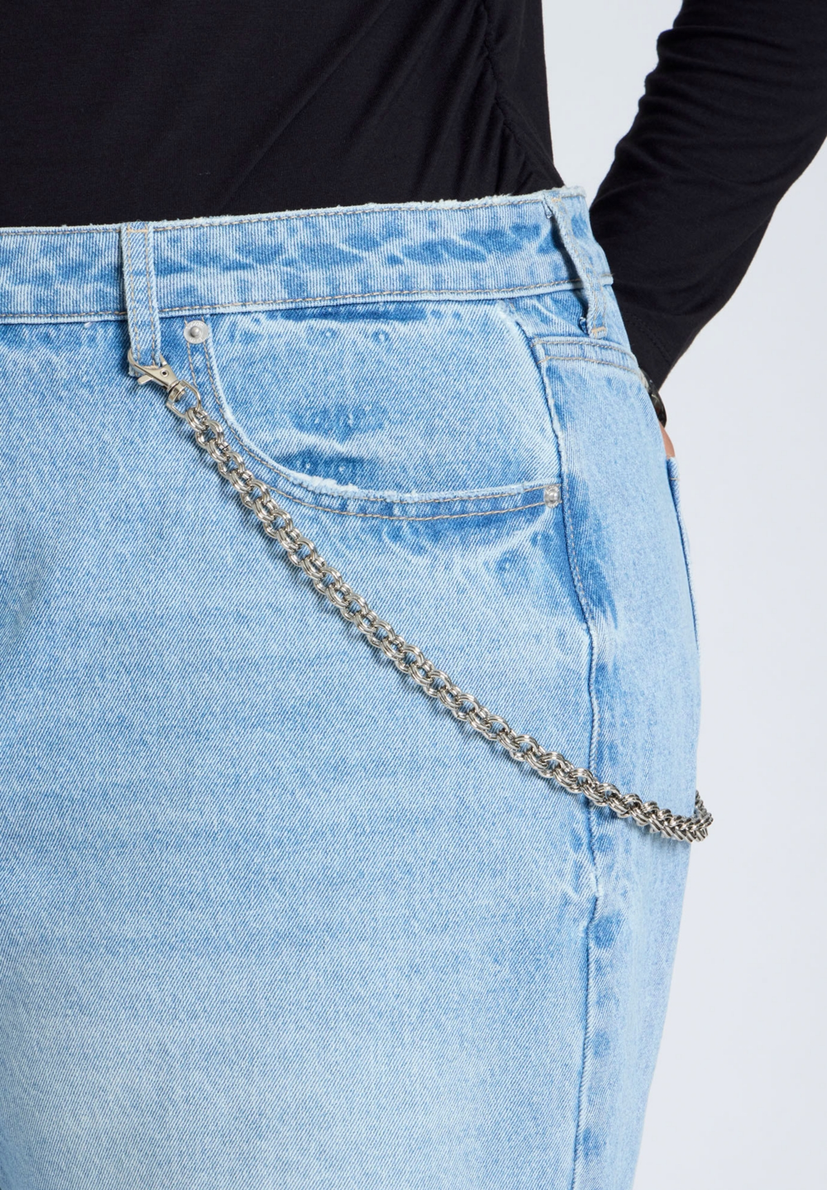Eloquii Plus Size The Loose Jean With Chain