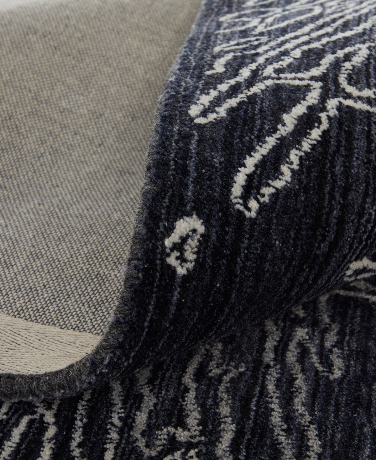 Feizy Whitton 8891f Area Rug, 4' X 6' In Black,gray