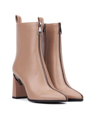 Women's Hyde Pointed Toe Ankle Boot