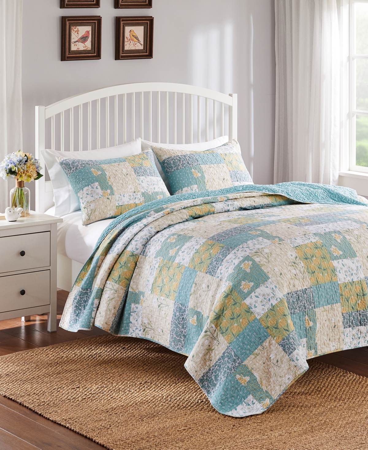 Macy's Evangeline Modern Floral Reversible 2-pc. Quilt Set, Twin/twin Xl In Mist