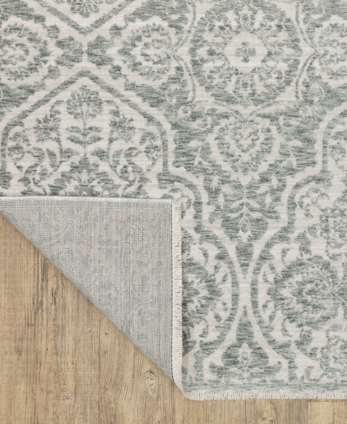 Oriental Weavers Echo ECH02 6'7"x9'6" Area Rug