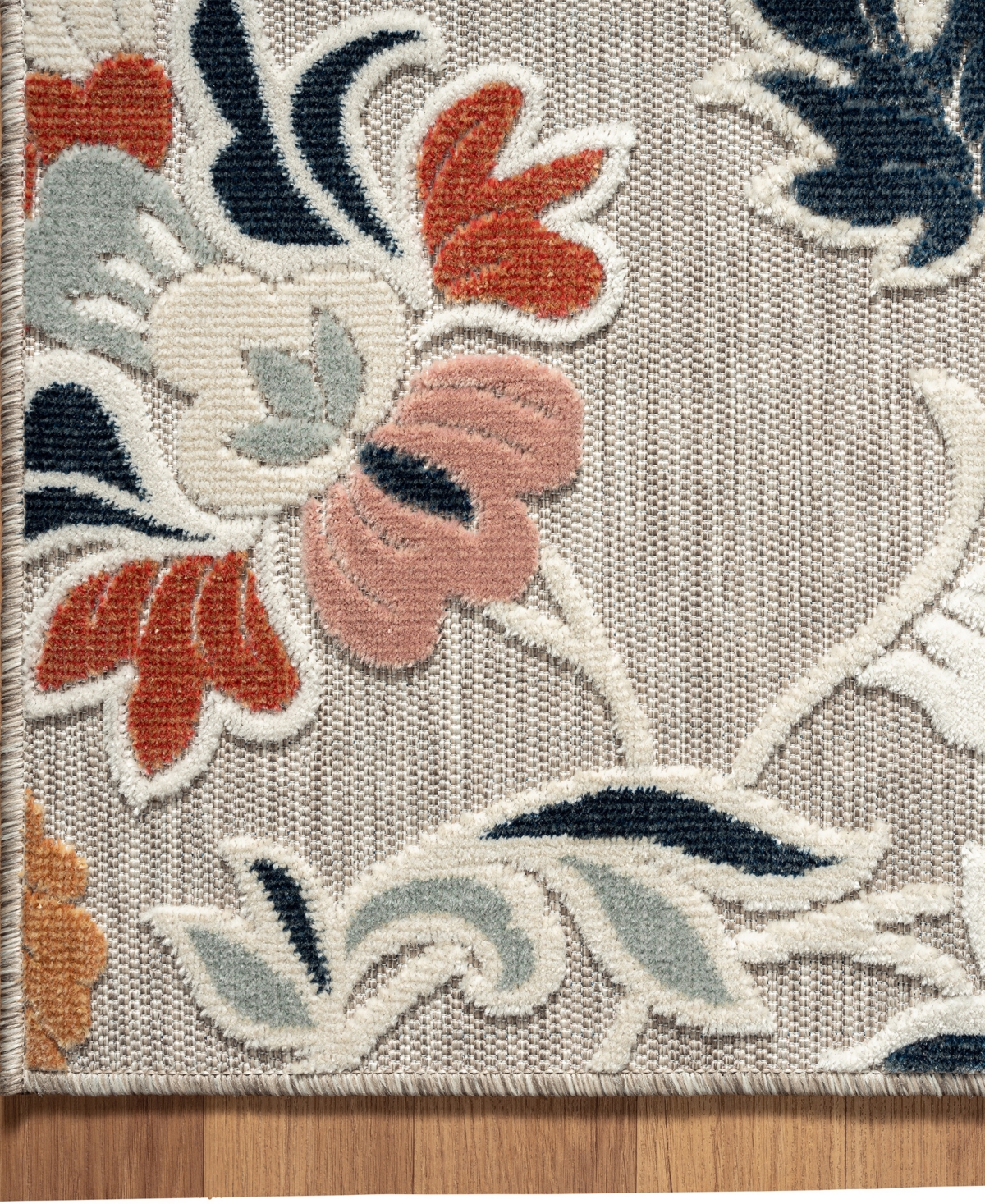 Closeout! Lr Home Vance-10C 5' x 7' Outdoor Area Rug