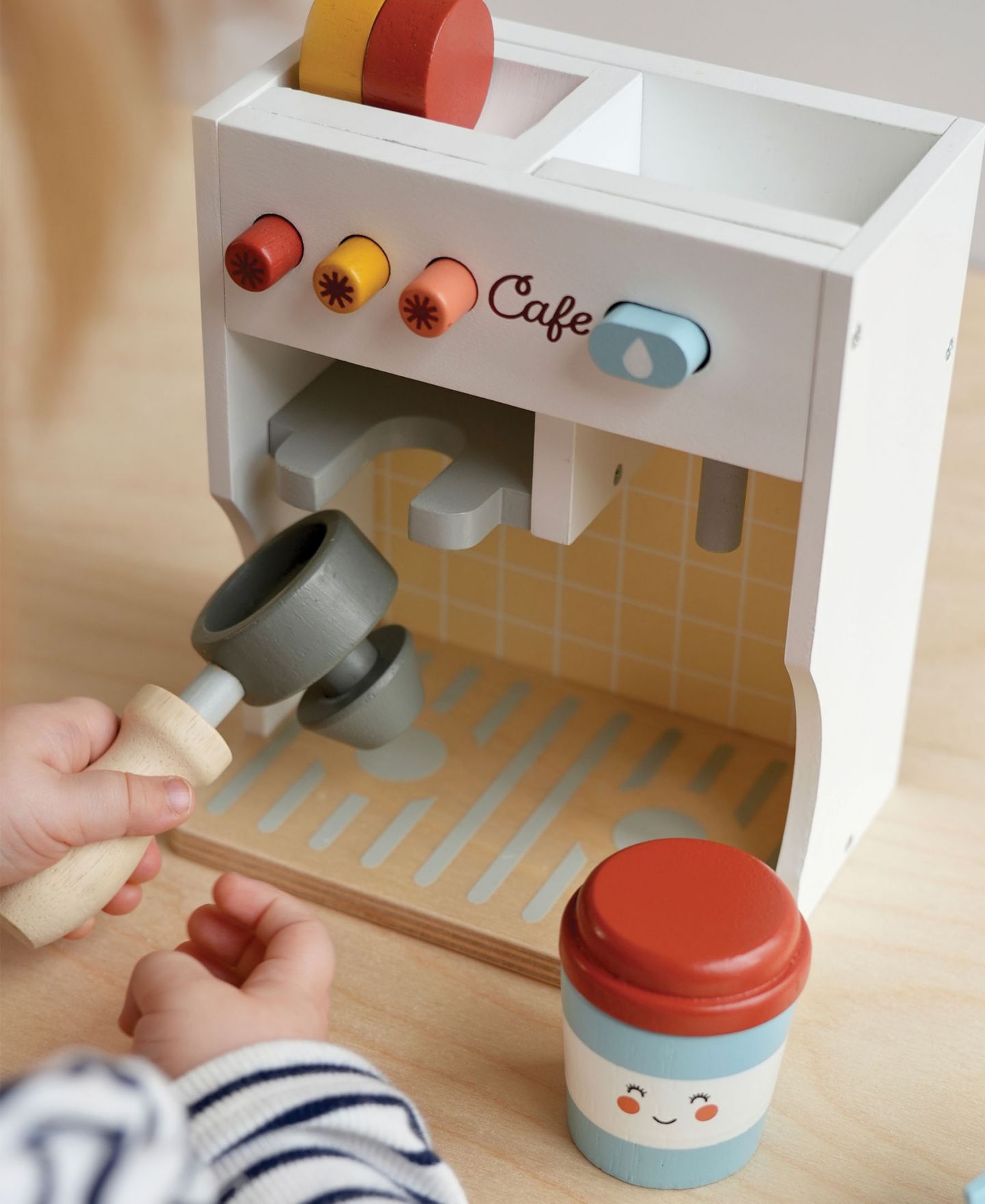 Детские игрушки Mentari Toys Barista Wooden 6-Piece Coffee Maker Set, Ages 3+ — фото 2