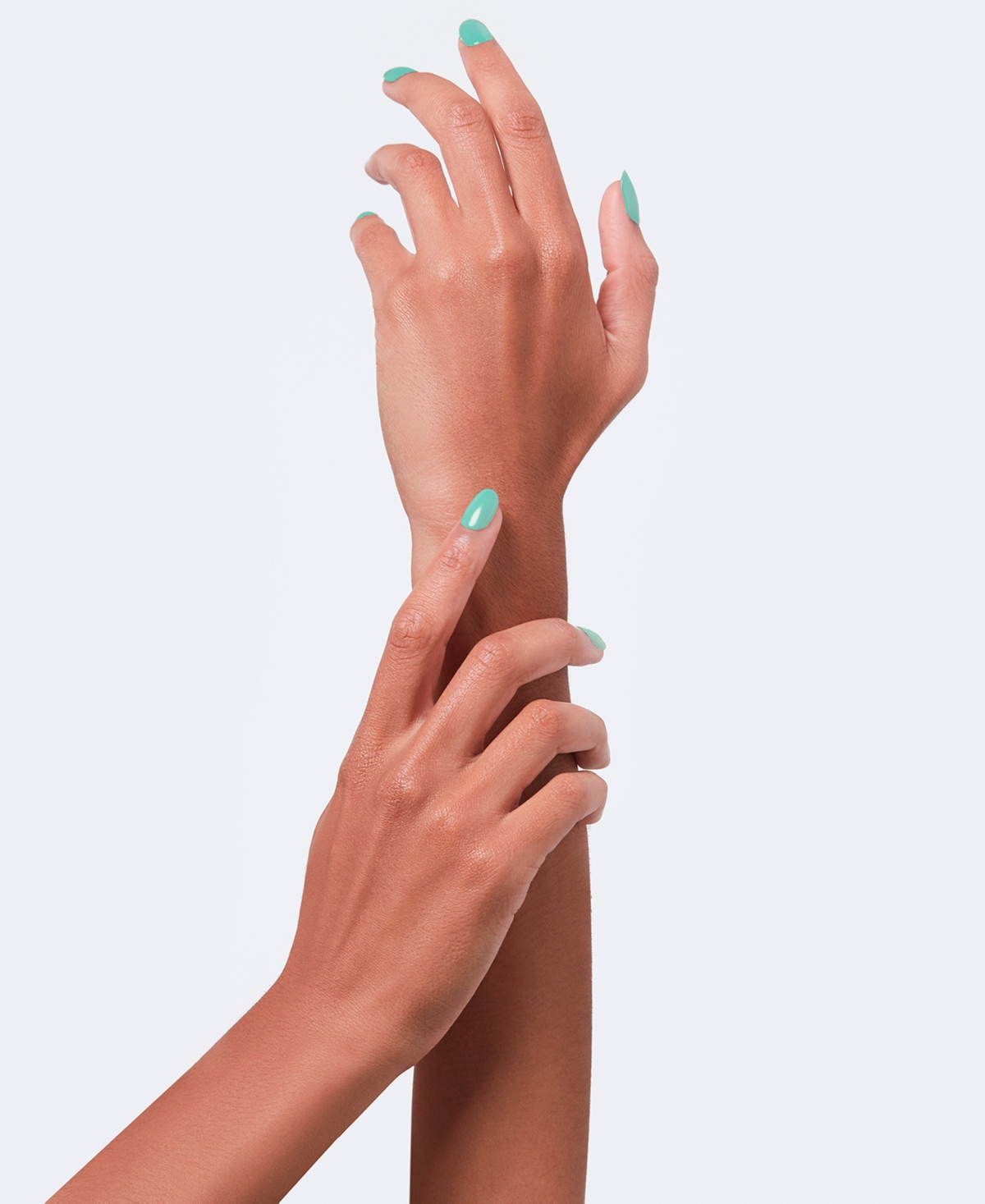 GUCCI VERNIS A ONGLES GLOSSY NAIL POLISH 
