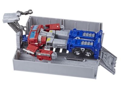 WFC-E11 Optimus Prime with Trailer Leader Class | Generations War for Cybertron Earthrise Chapter