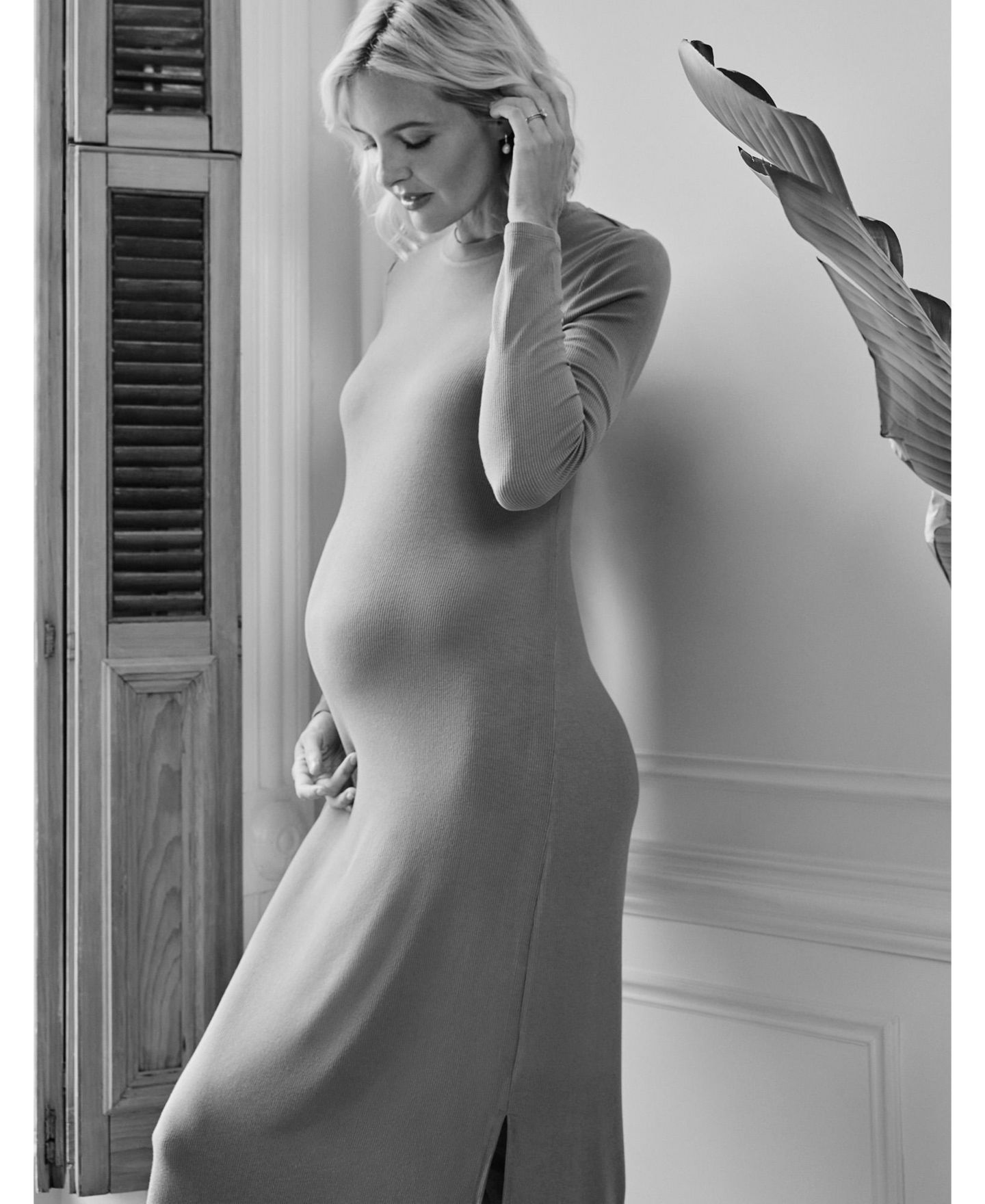 Женское платье Motherhood Maternity Crew Neck Rib Knit Long Sleeve Column Dress - Motherhood, цвет: Чёрный — фото 5