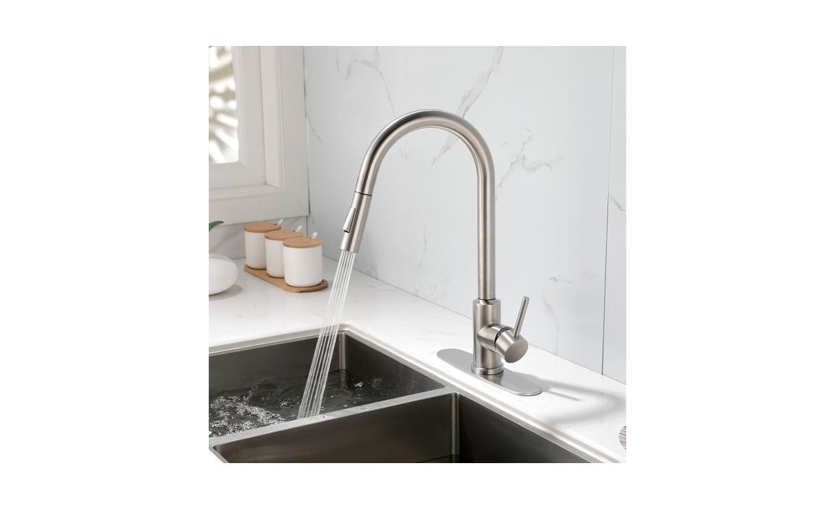 Slickblue Single Handle High Arc Pull-Out Kitchen Faucet Stainless Steel Sink Faucet with Pull-Down Sprayer