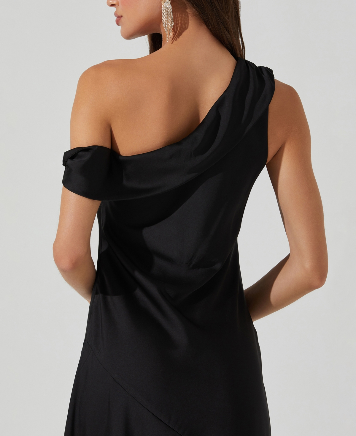 Astr The Label Orissa One-shoulder Satin Midi Dress In Black