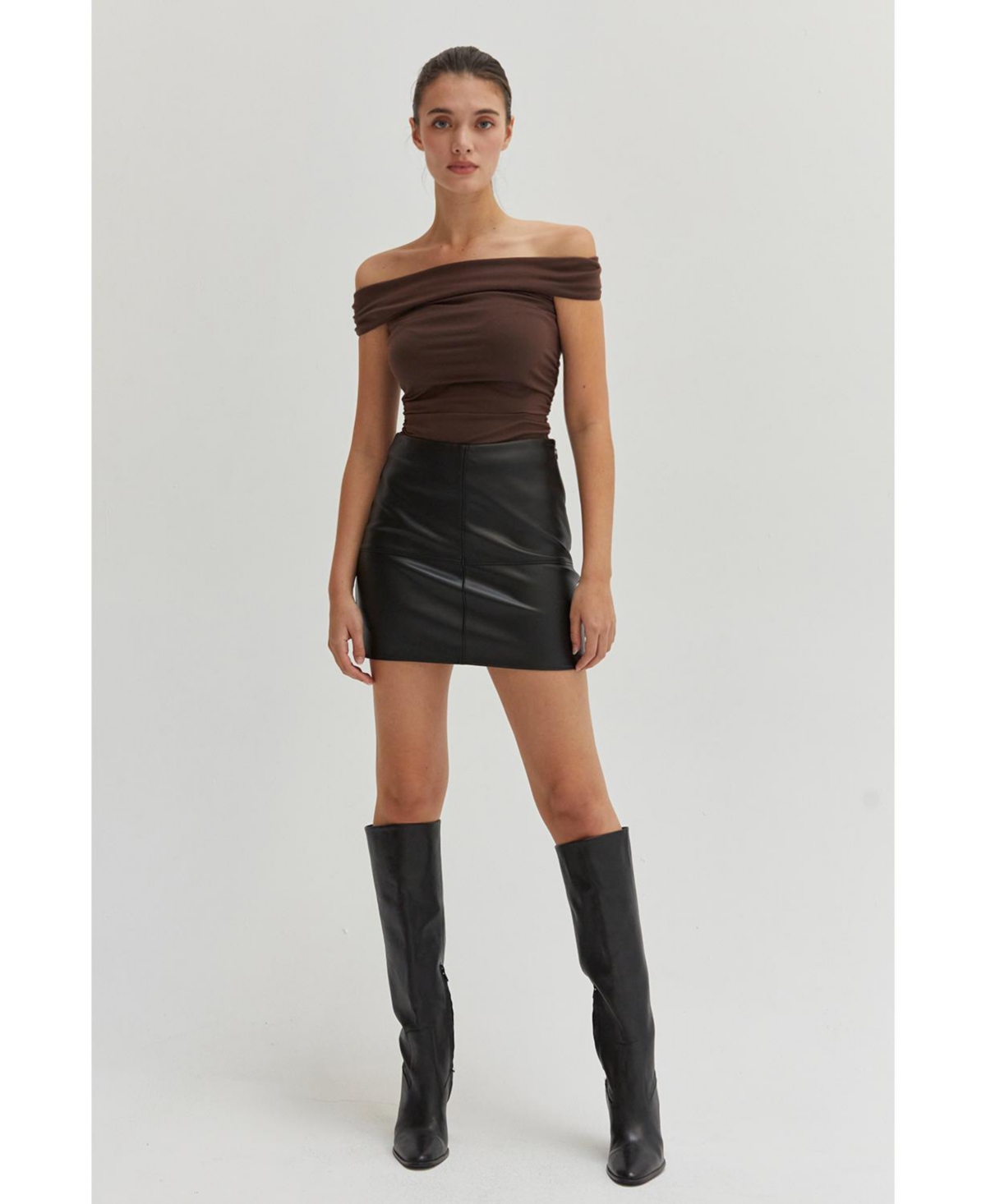 Crescent Women's Nora Off Shoulder Knit Top - Brown + Espresso