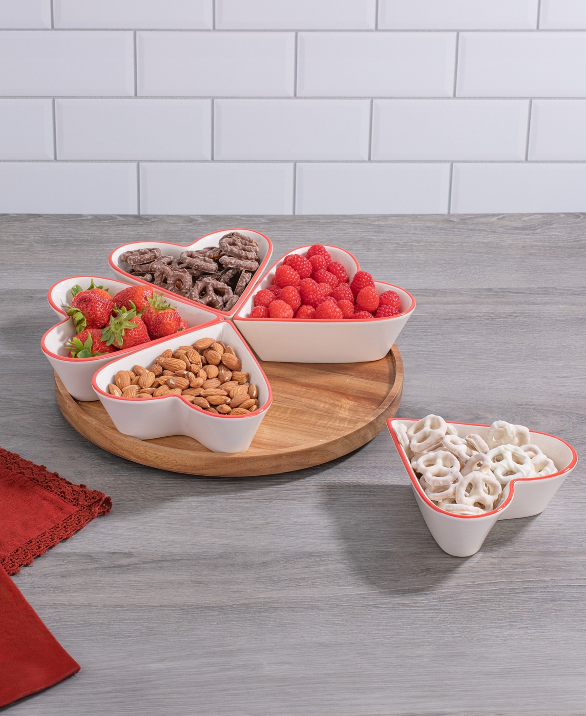 Thirstystone Lazy Susan With Heart Dishes, Set Of 6 In White,red