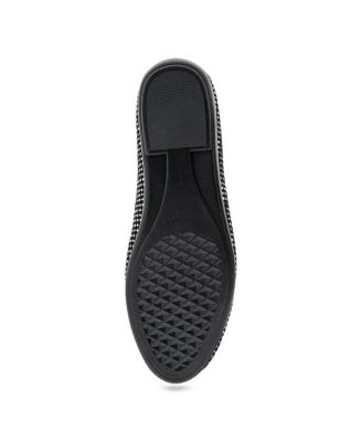 Women's Betunia Closed Toe Flats