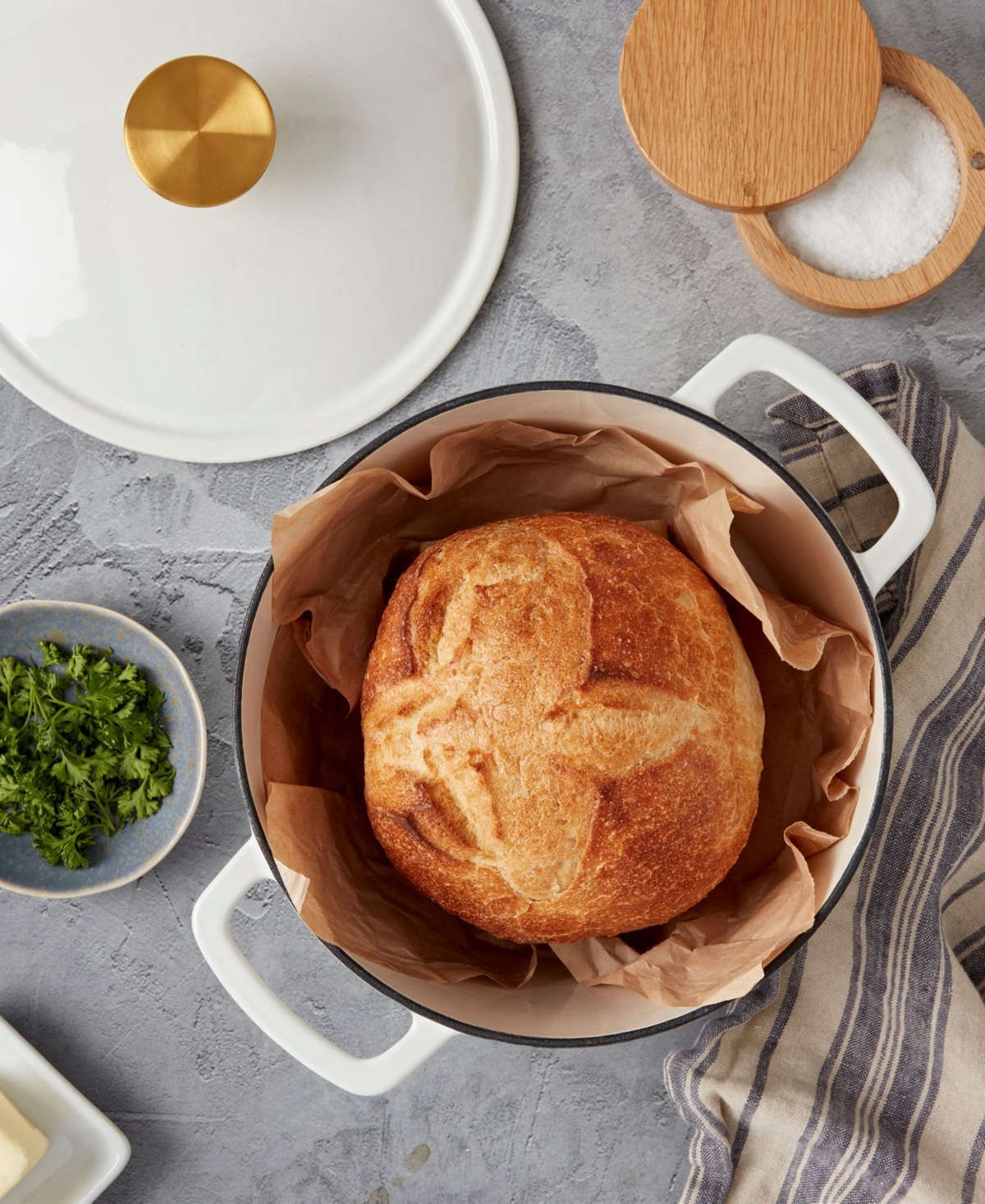 Smith And Clark Sage Green 3-quart Enameled Cast Iron Dutch Oven In Cream