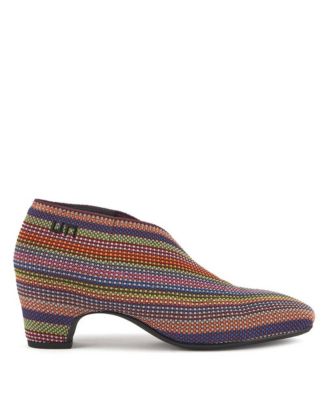 United Nude