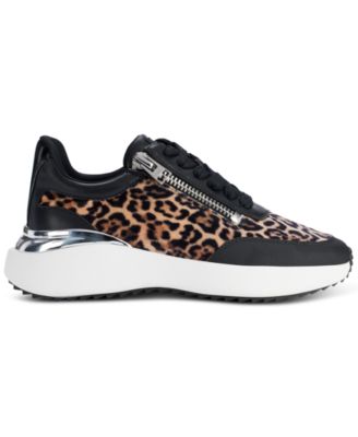 Women's Zacata Zip Sneakers
