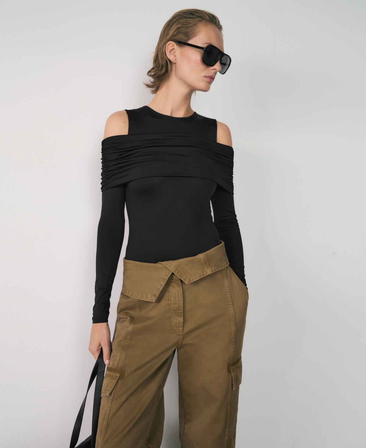 Mango Women's Turn-Up Waist Cargo Jeans