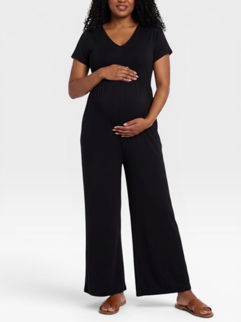 Женский комбинезон Motherhood Maternity Maternity Short Sleeve V-Neck Flare Leg Jumpsuit - Motherhood, цвет: Чёрный