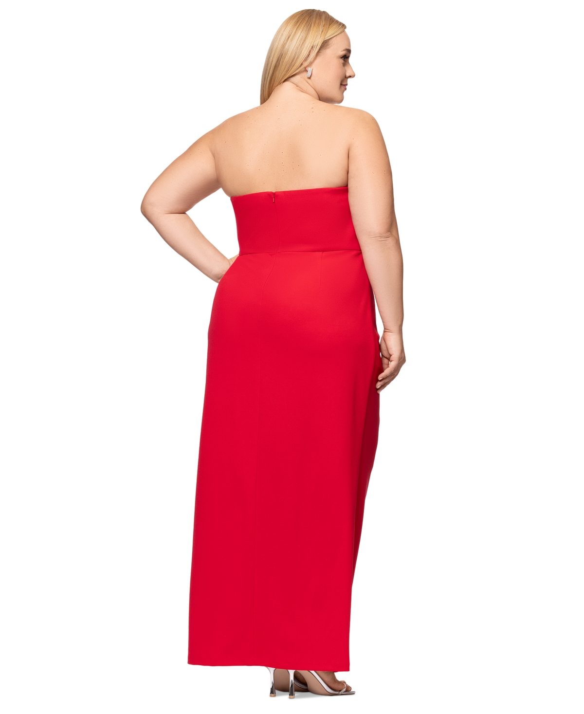 Betsy & Adam Plus Size Sleeveless Scoop-neck Sheath Gown In Red
