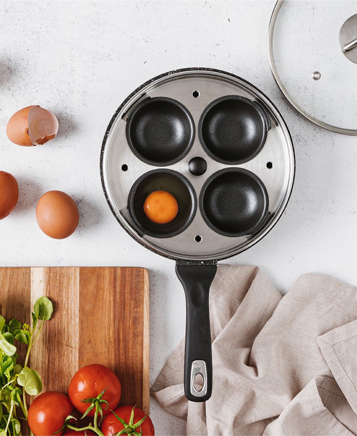 Cuisine::pro Granite 1.4qt Cast Aluminum Egg Poacher In Black