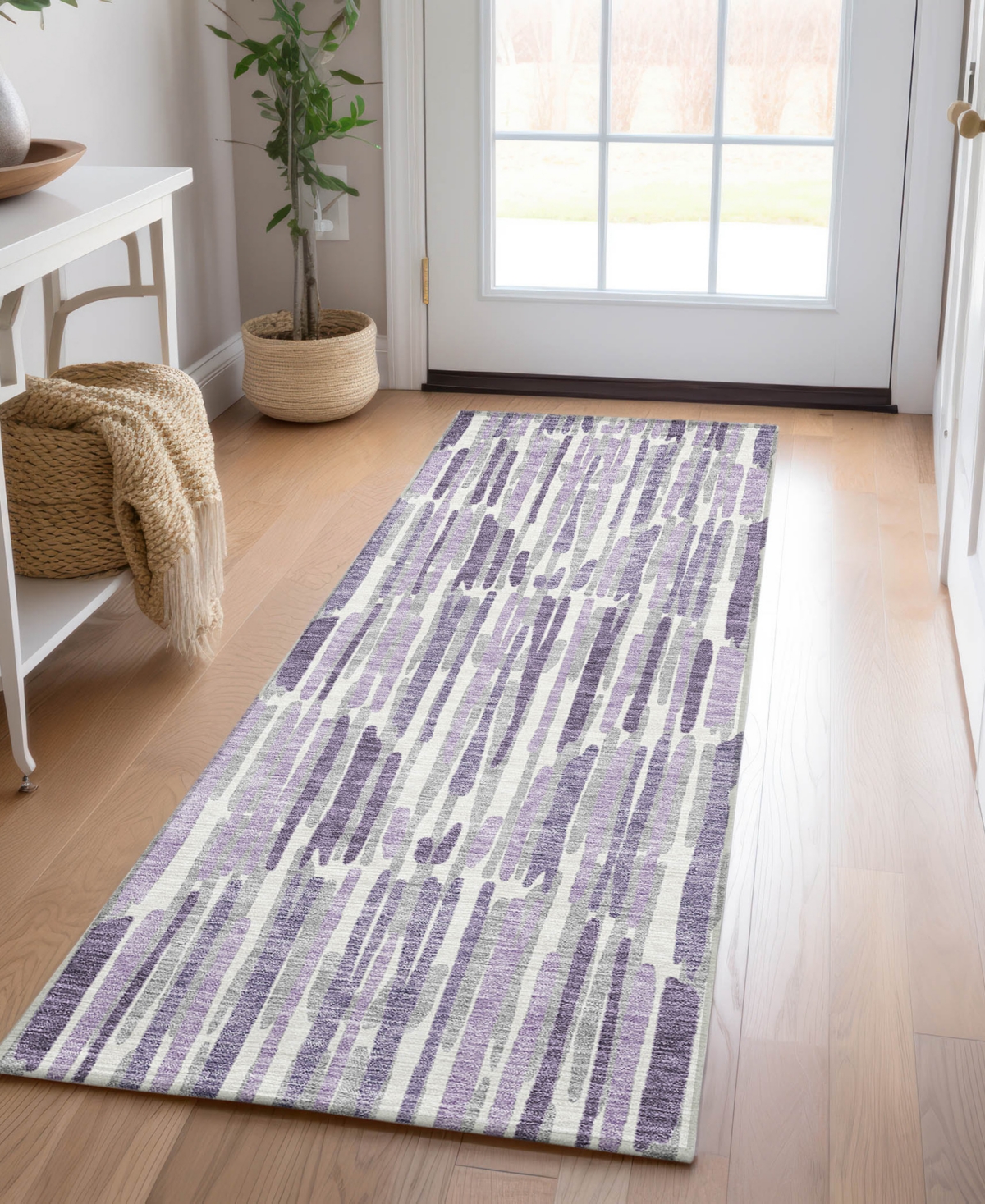 Addison Chantille Acn739 2'3"x7'6" Runner Area Rug In Purple