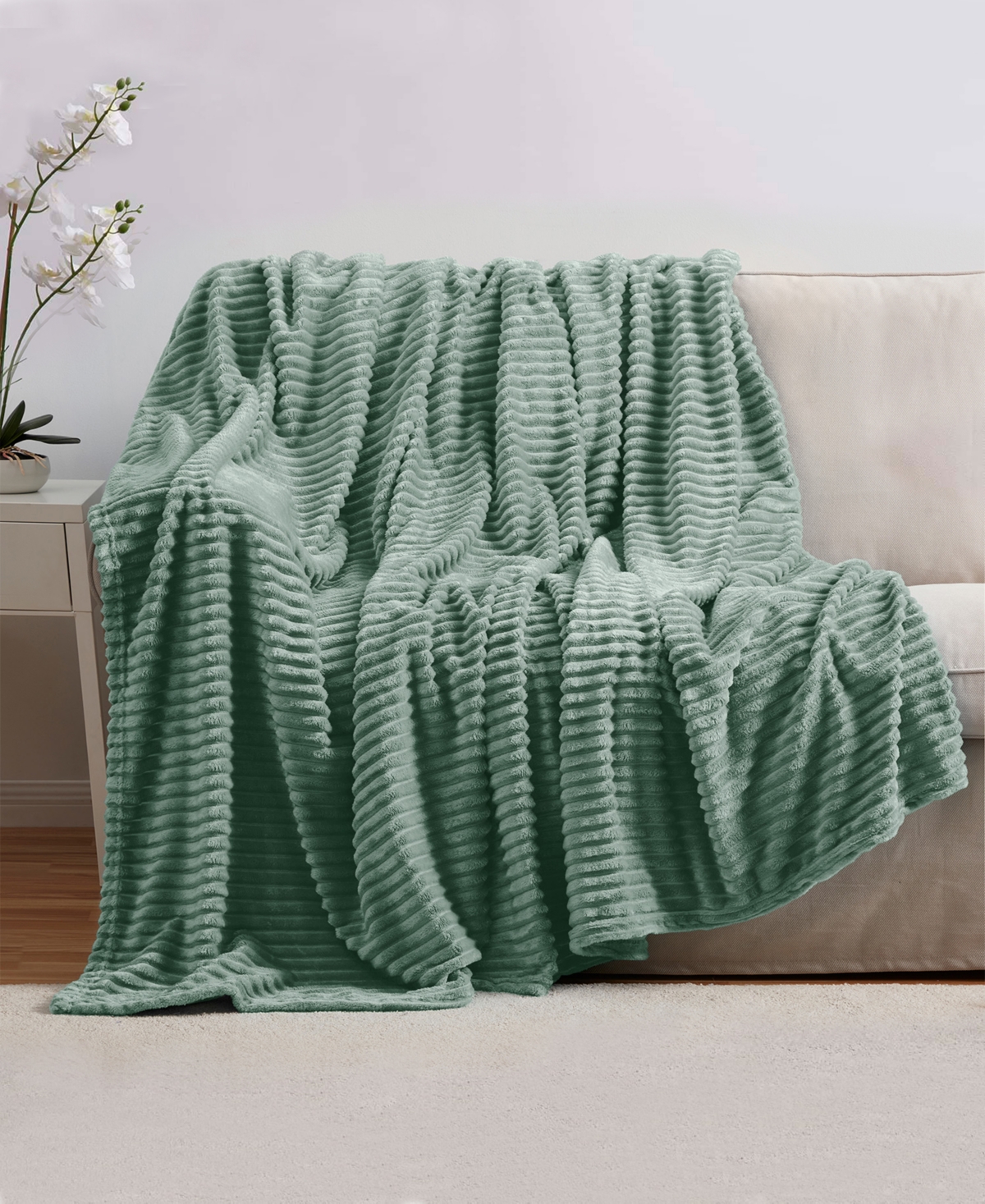Nestl Cut Plush Lightweight Super Soft Luxury Bed Throw, 50" X 60" In Sage Green