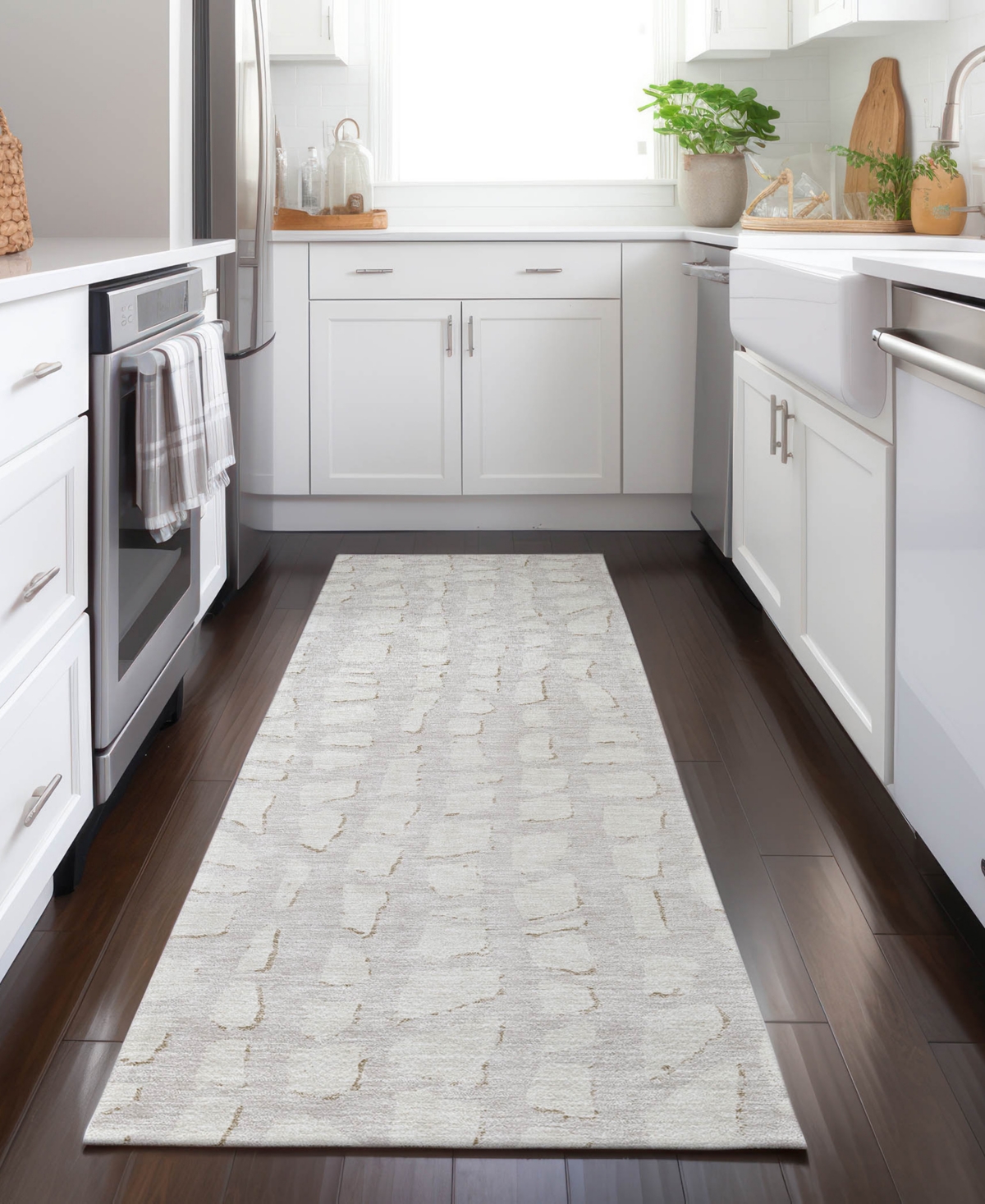 Addison Chantille Acn754 2'3"x7'6" Runner Area Rug In Ivory