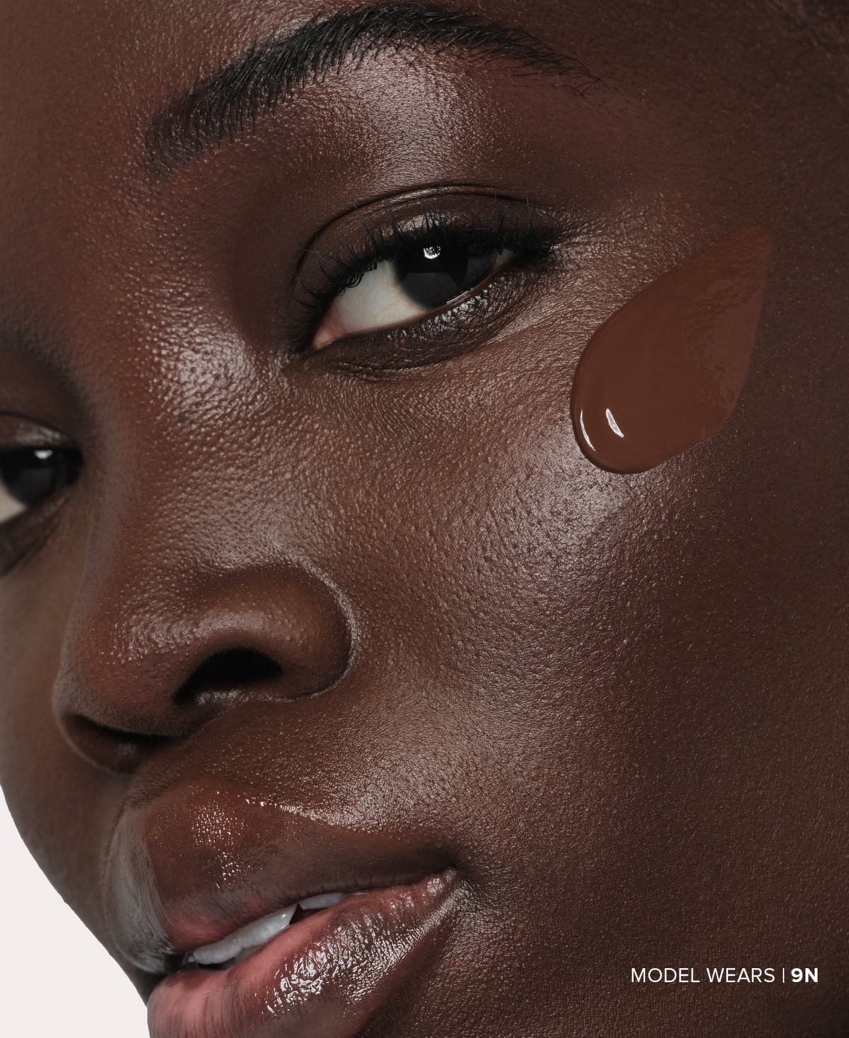 Anastasia Beverly Hills Impeccable Blurring Second-skin Matte Foundation In Shade 25 - 9n