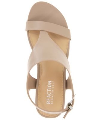 Women's Greatly Thong Almond Toe Wedge Sandals