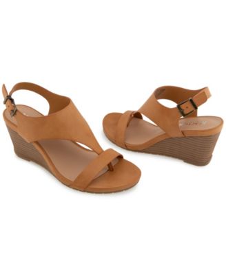 Women's Greatly Thong Almond Toe Wedge Sandals