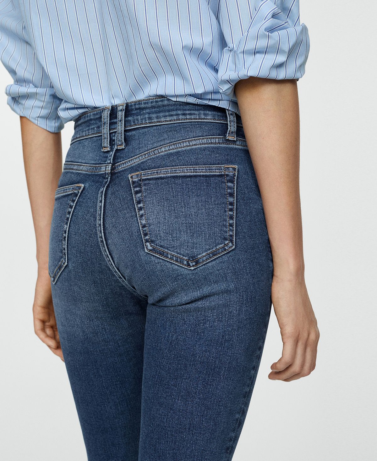 Mango Women's Newisa Medium Rise Skinny Jeans view 3 — MAYCSS fashion products
