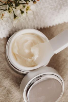 Beauty Balm with Bakuchiol