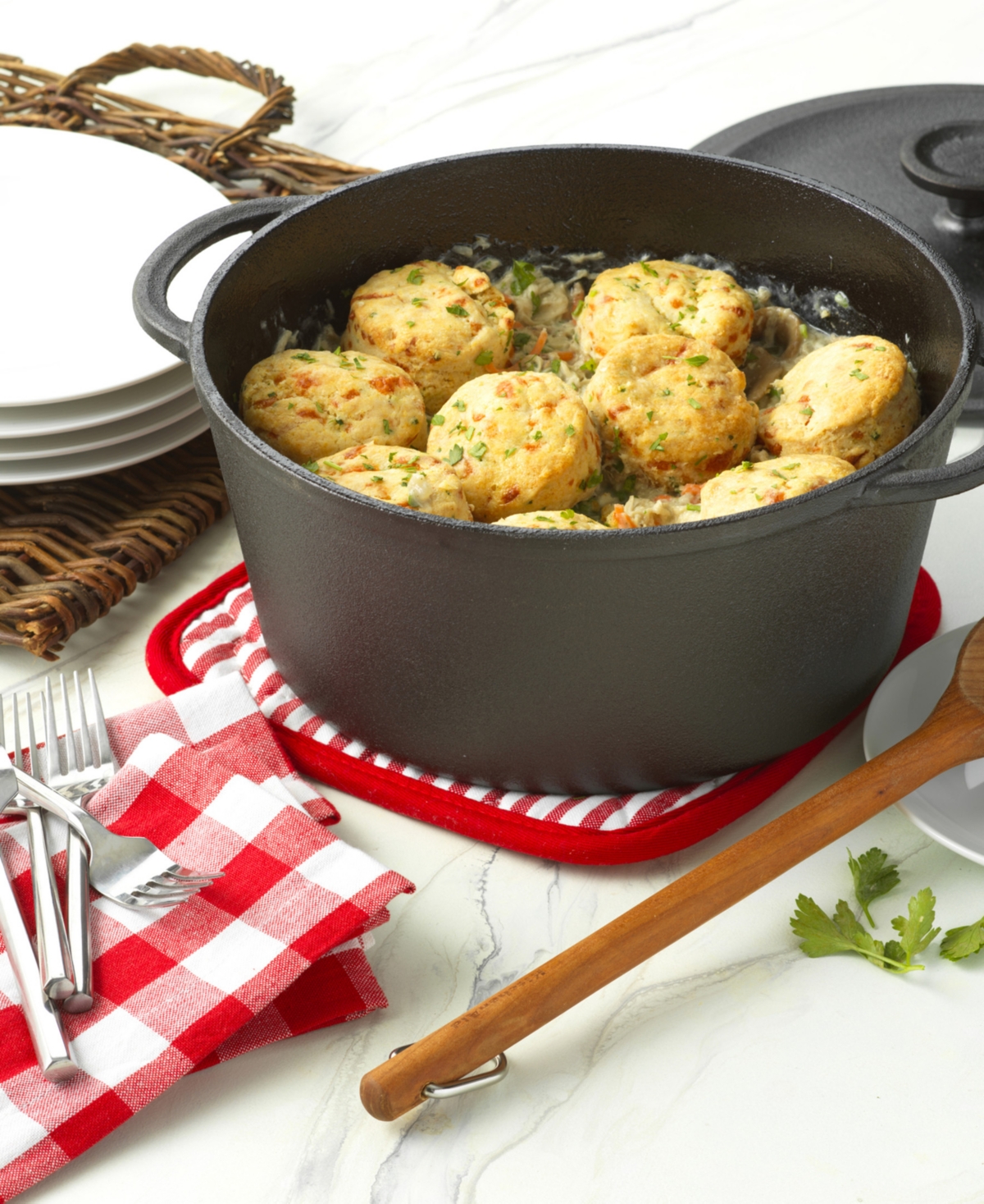 Goodcook Pre-seasoned Cast Iron 5-quart Dutch Oven In Black