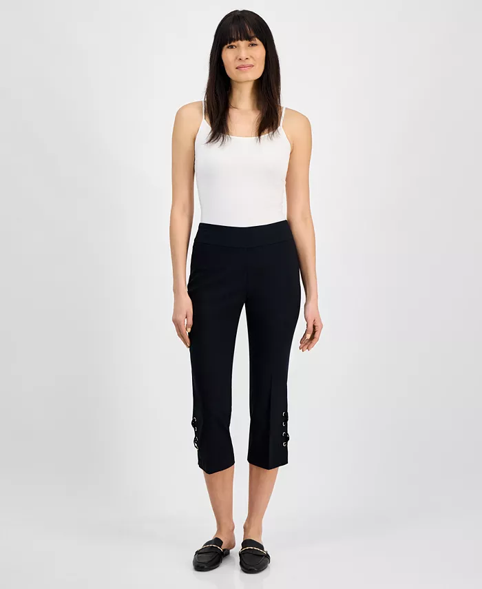 Women's Side Lace-Up Pull-On Capri Pants - thumbnail 7