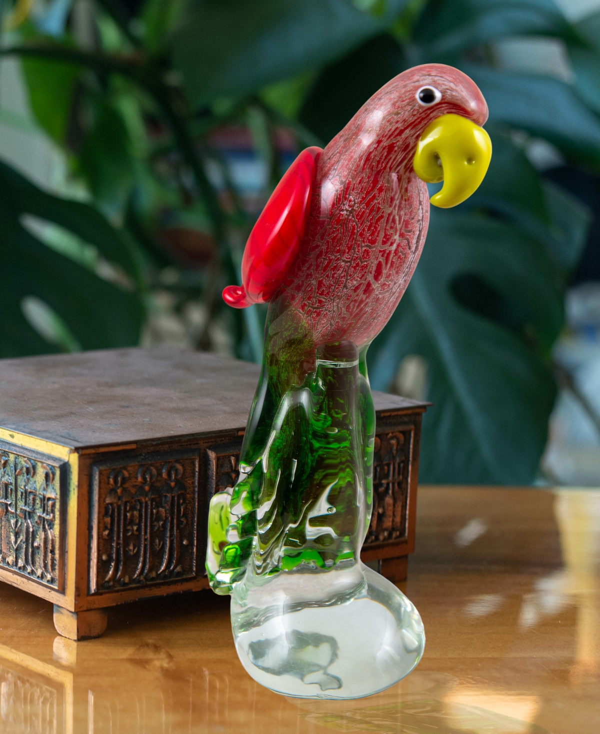 Dale Tiffany Zuma Art Glass Parrot Sculpture - 5.5" X 3.5" X 11" In Red