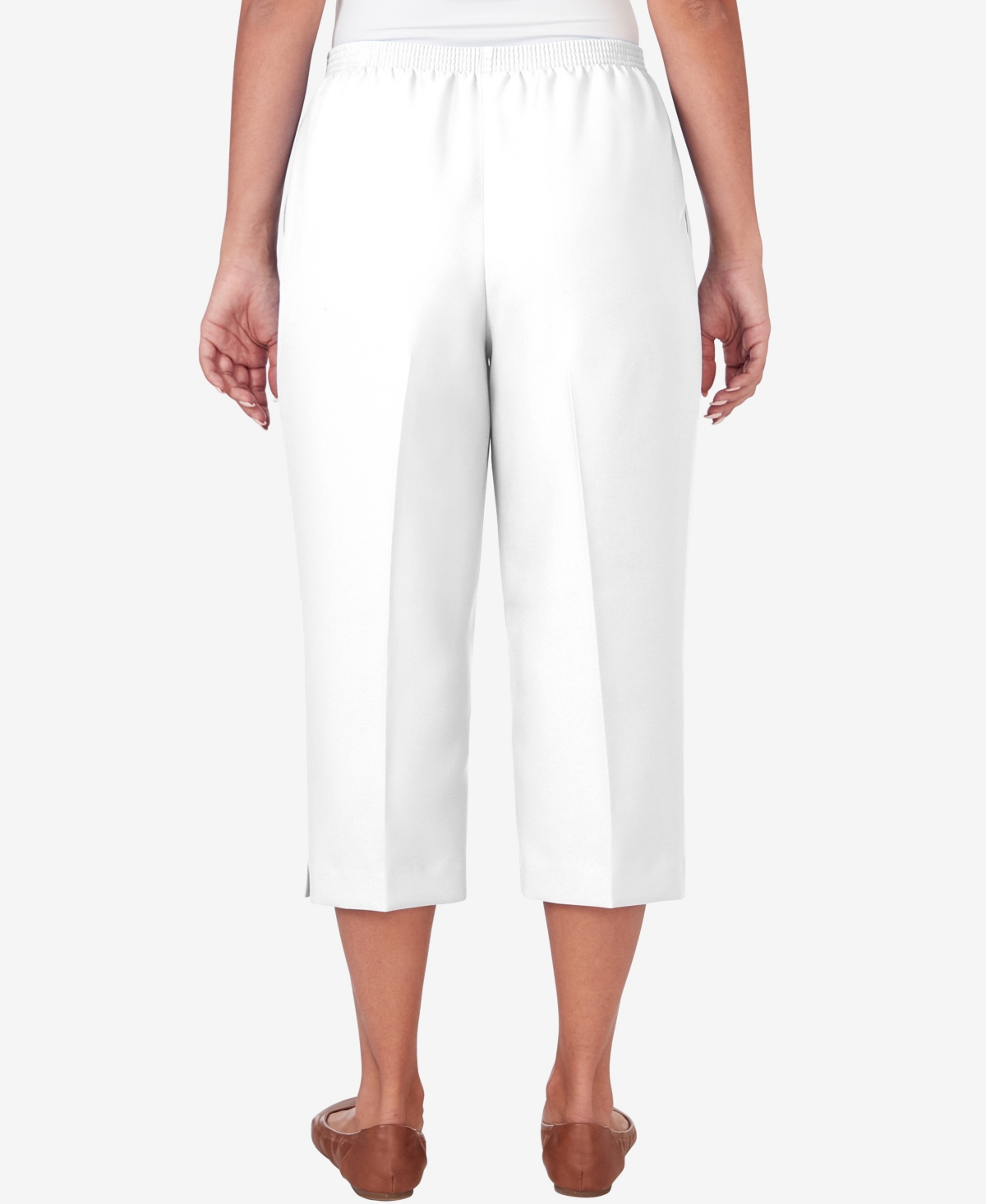 Alfred Dunner Petite Classic Stretch Waist Accord Button Hem Capri Pants In White