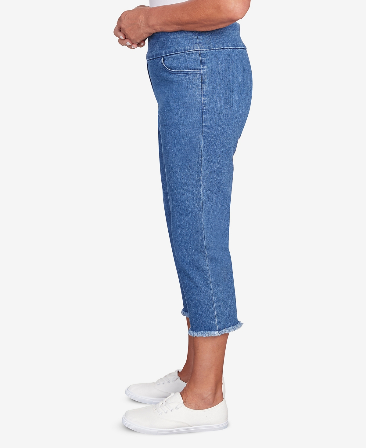 Alfred Dunner Petite Classics Black Denim Fringe Capri Pants In Medium Denim