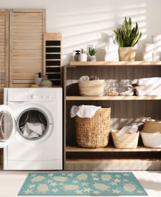 Esencia Turtle and Stars 1'11"x4'11" Runner Area Rug