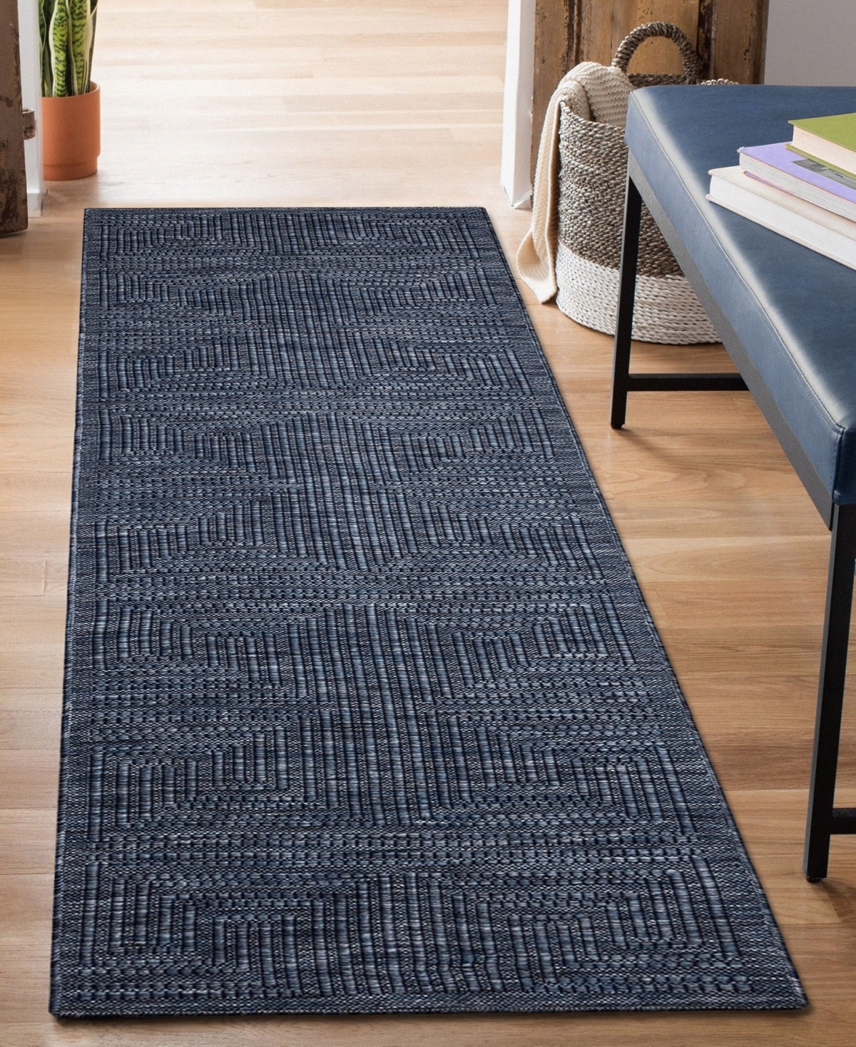 Liora Manne Soleil Maize 1'11"x7'6" Runner Area Rug In Navy