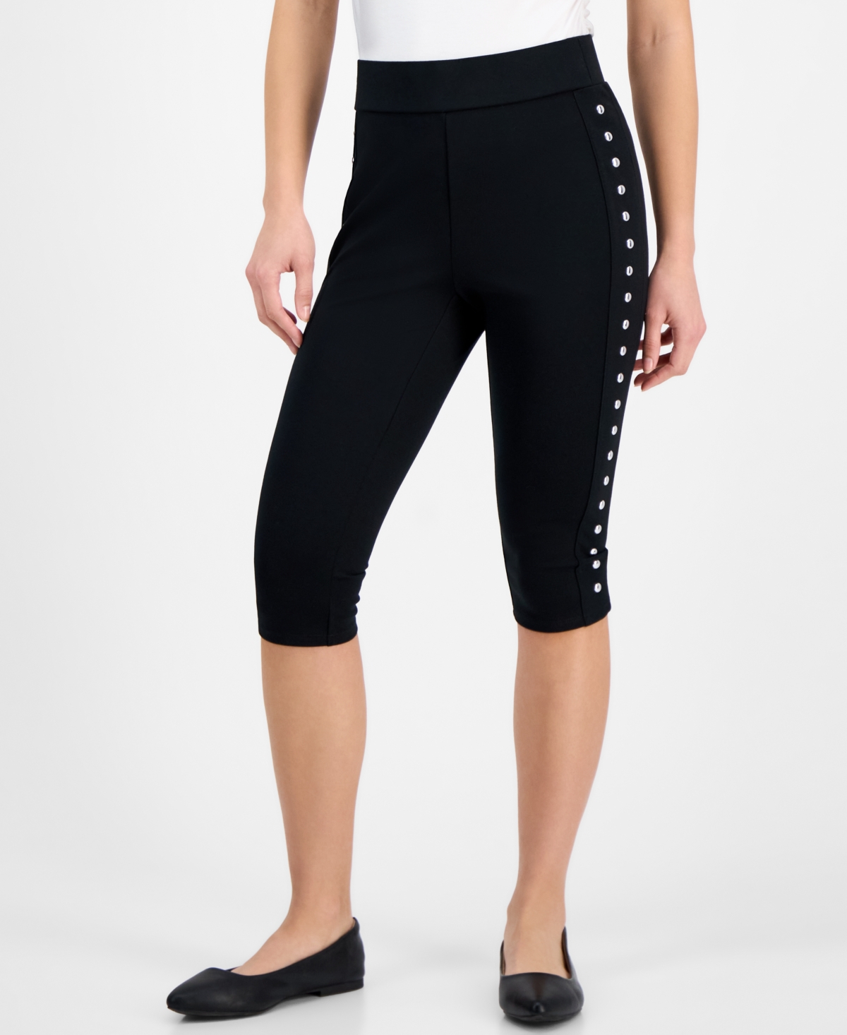 Bar Iii Petite Side-studded Ponte Capri Pants, Exclusively At Macy's In Deep Black