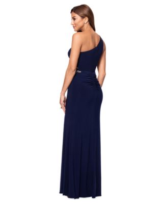 Women's Appliqu&eacute; One-Shoulder Gown