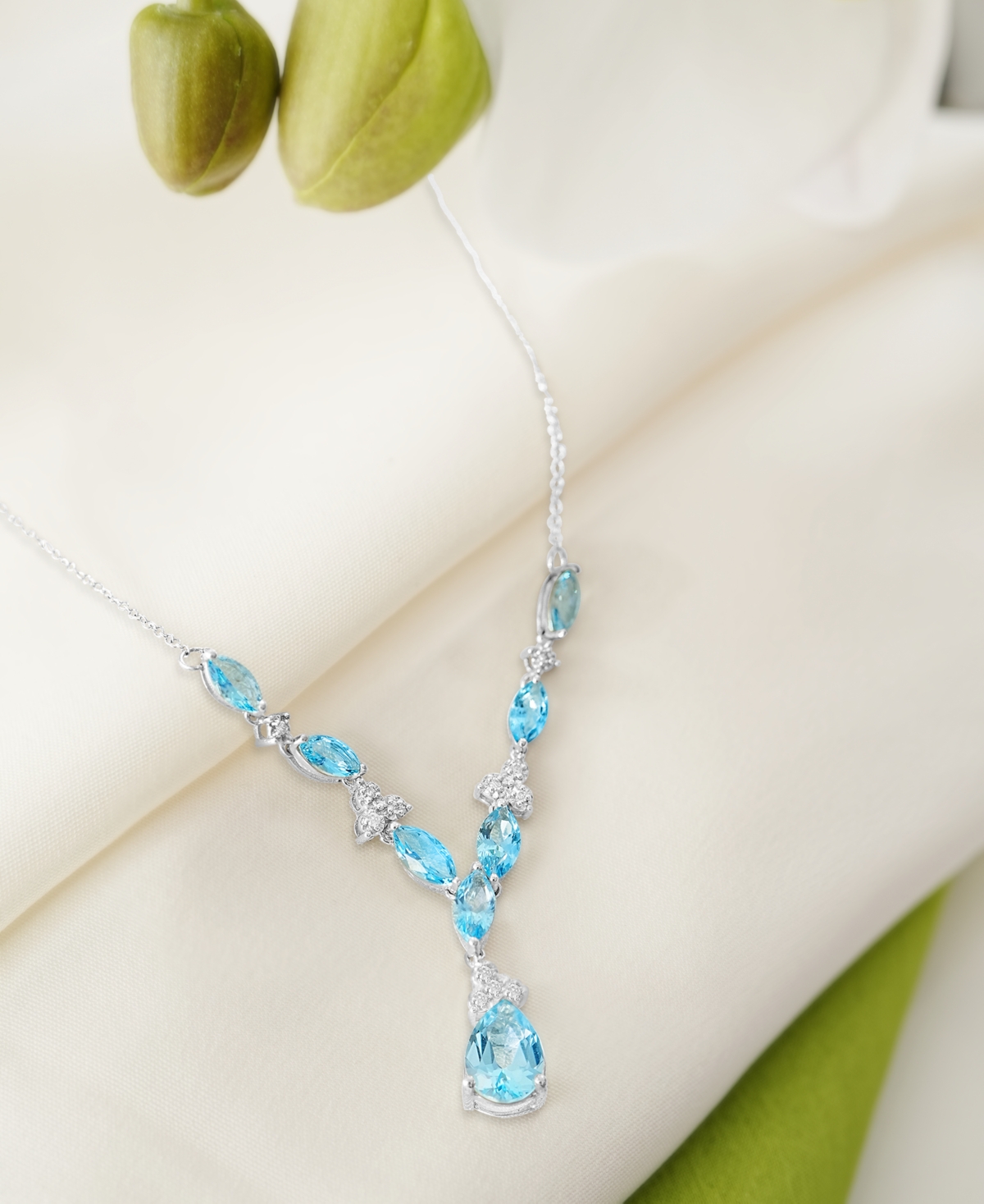 MACY'S BLUE TOPAZ (8 CT. T.W.) & DIAMOND (1/10 CT. T.W.) 17" LARIAT NECKLACE IN STERLING SILVER 