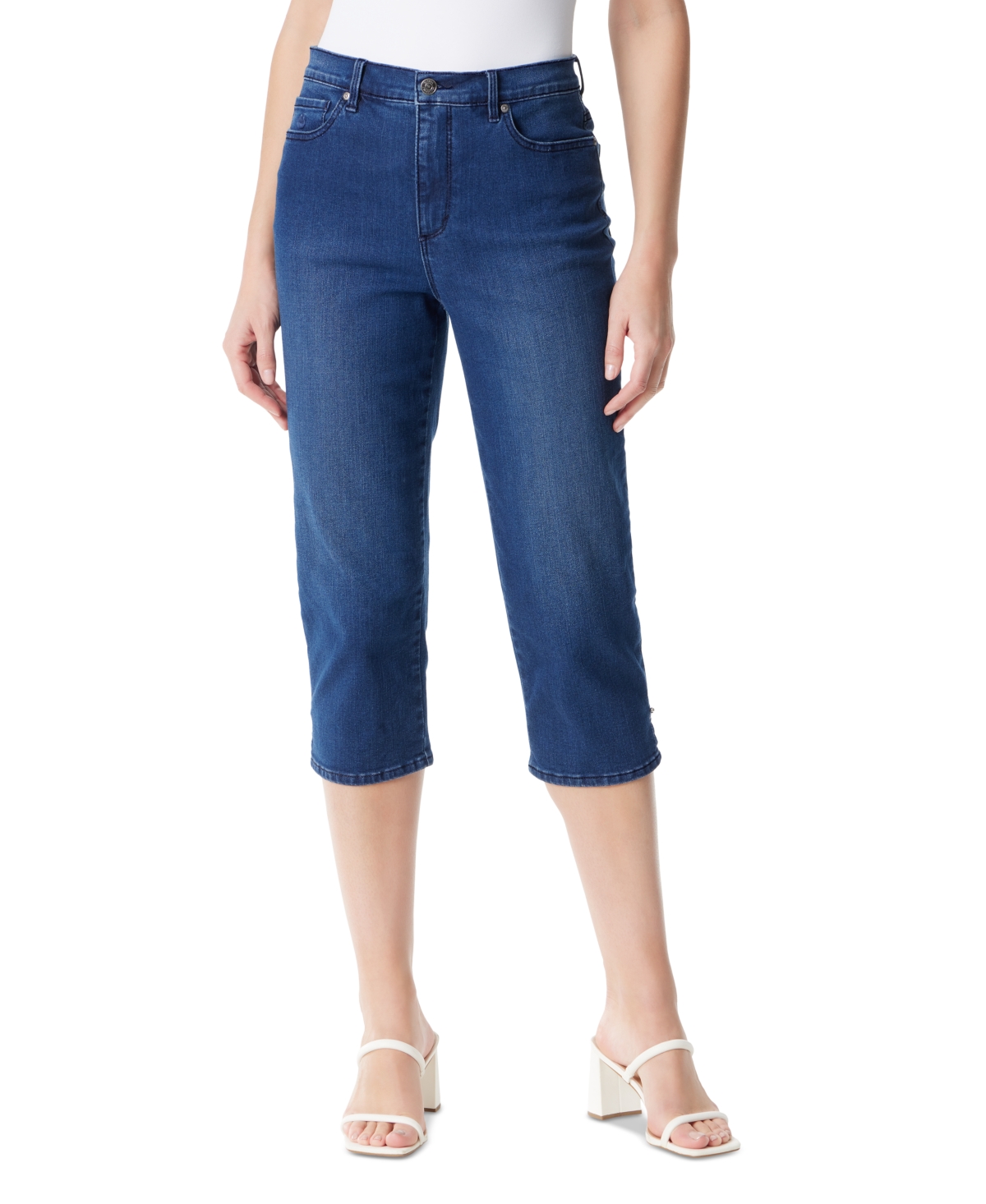 GLORIA VANDERBILT WOMEN'S AMANDA CAPRI SLIT JEANS 