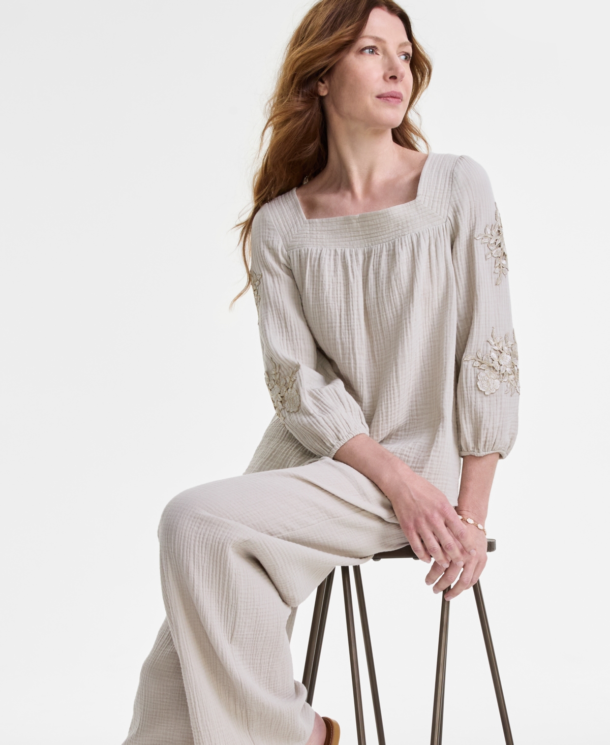 JM COLLECTION WOMEN'S COTTON GAUZE FLORAL-APPLIQUE TOP, EXCLUSIVELY AT MACY'S 