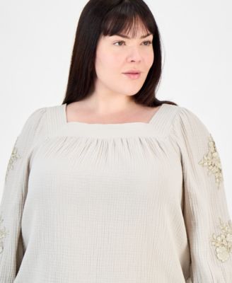 Plus Size Cotton Square-Neck Floral-Appliqu&eacute; Top