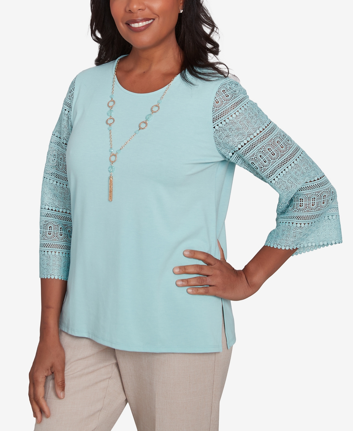 Alfred Dunner Plus Size Kensington Gardens Solid Lace Sleeve Knit Top With Necklace In Pistachio