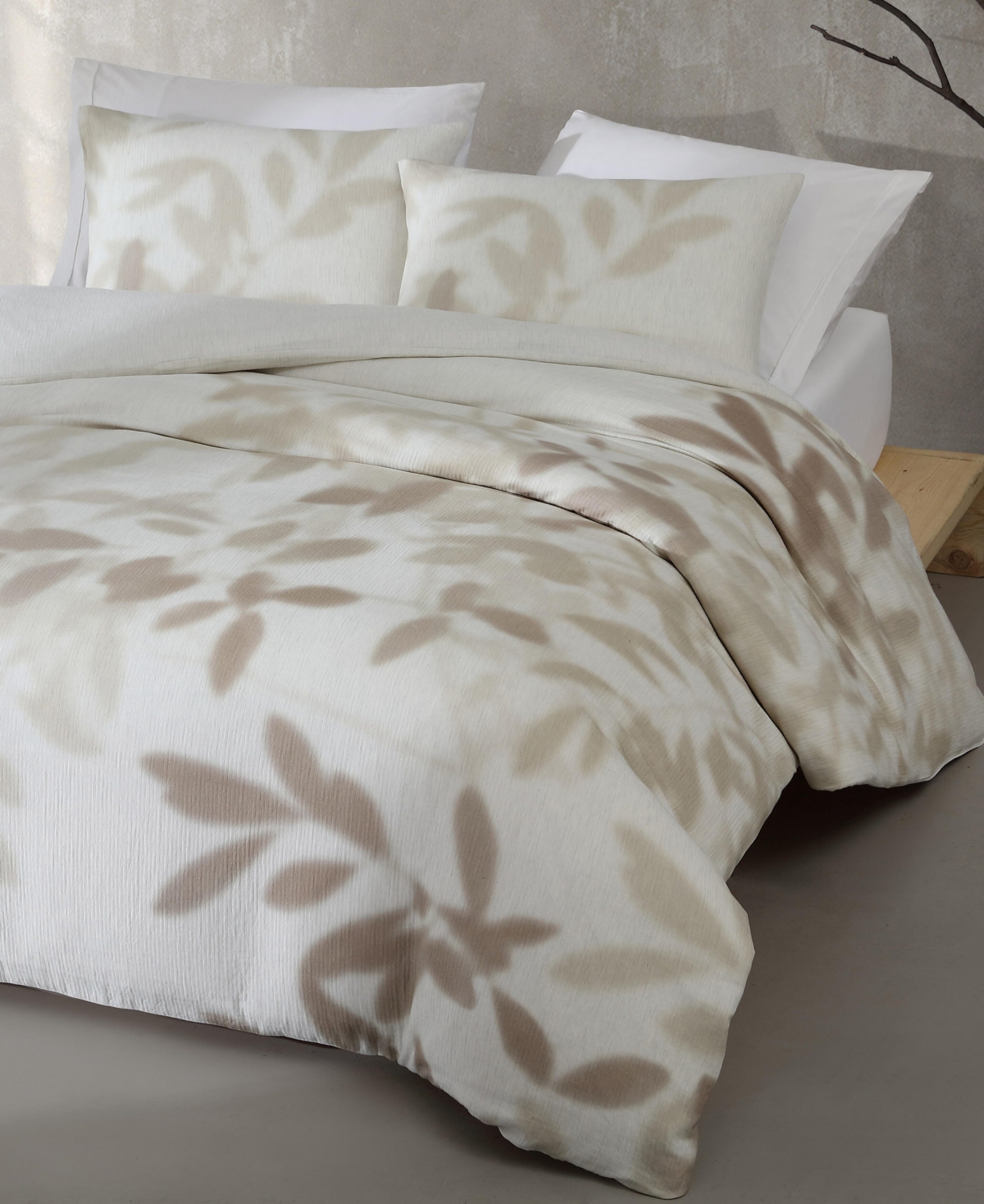 Calvin Klein Shadow Branches Comforter Set In Camel