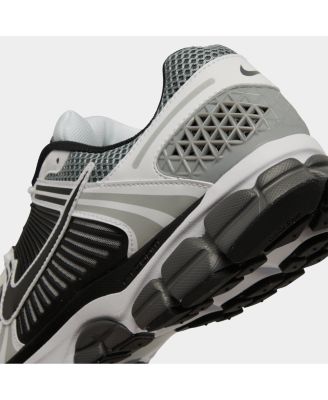 Men's Zoom Vomero 5 Casual Sneakers from Finish Line