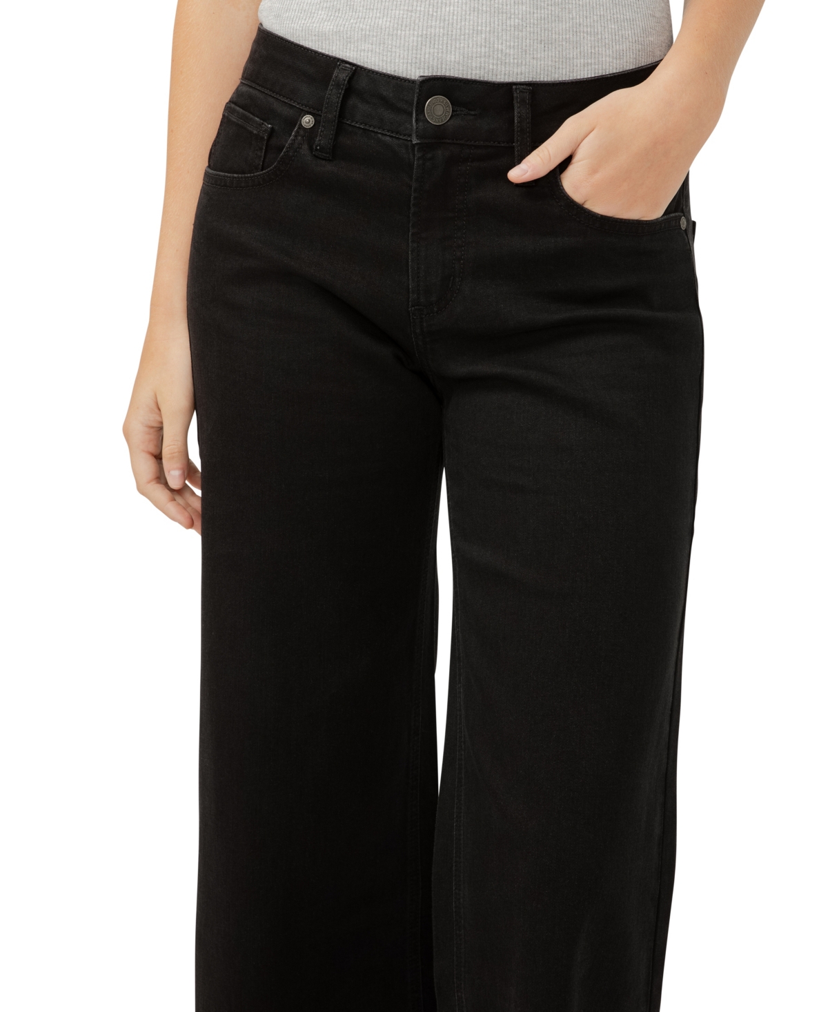Shop Silver Jeans Co. Women's Suki Mid Rise Curvy Fit Wide Leg Jeans In Black
