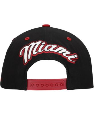 Men's Black/Red Miami Heat Backside Script Two-Tone Pro Crown Adjustable Hat